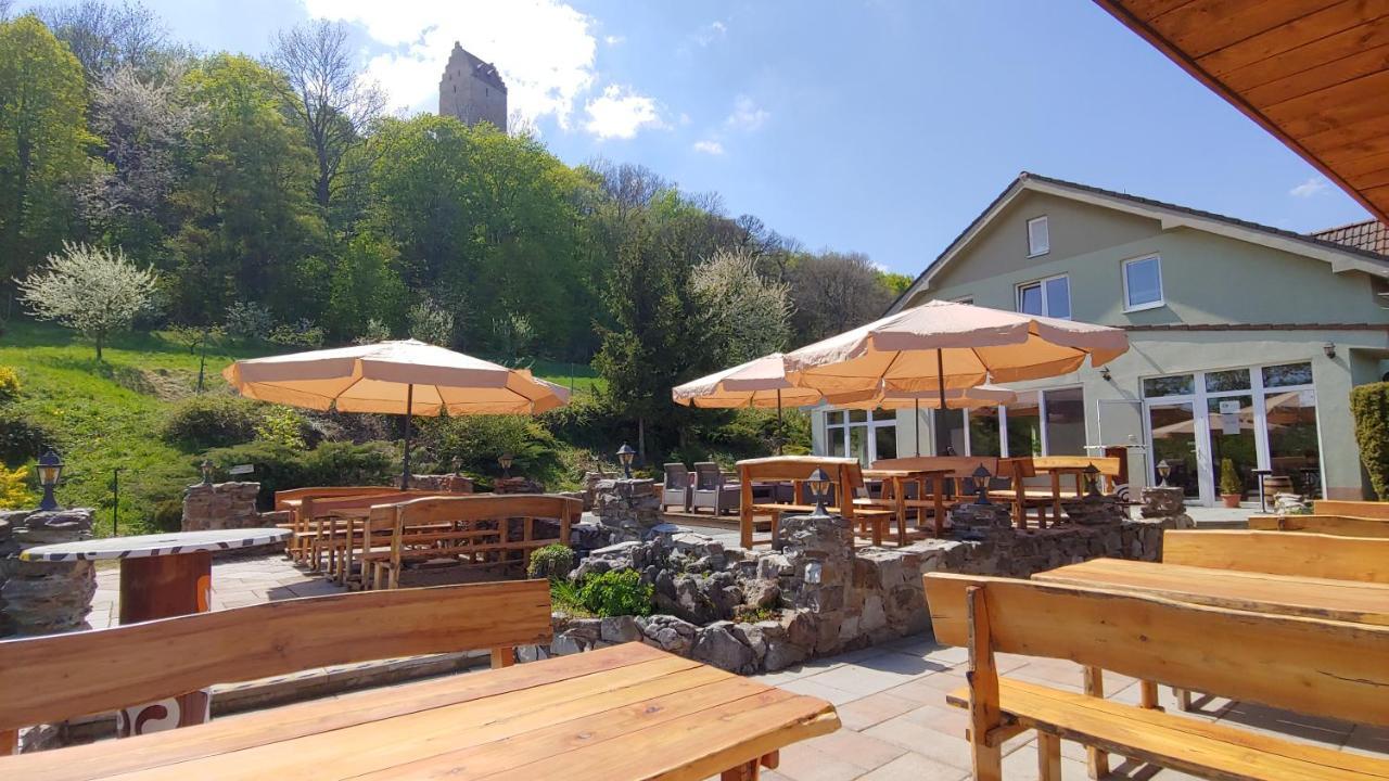 Pod Hradom Restaurant & Pension Topoľčany Εξωτερικό φωτογραφία