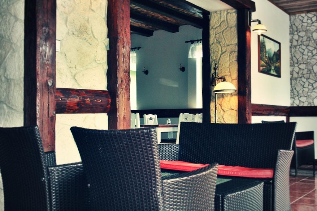 Pod Hradom Restaurant & Pension Topoľčany Εξωτερικό φωτογραφία
