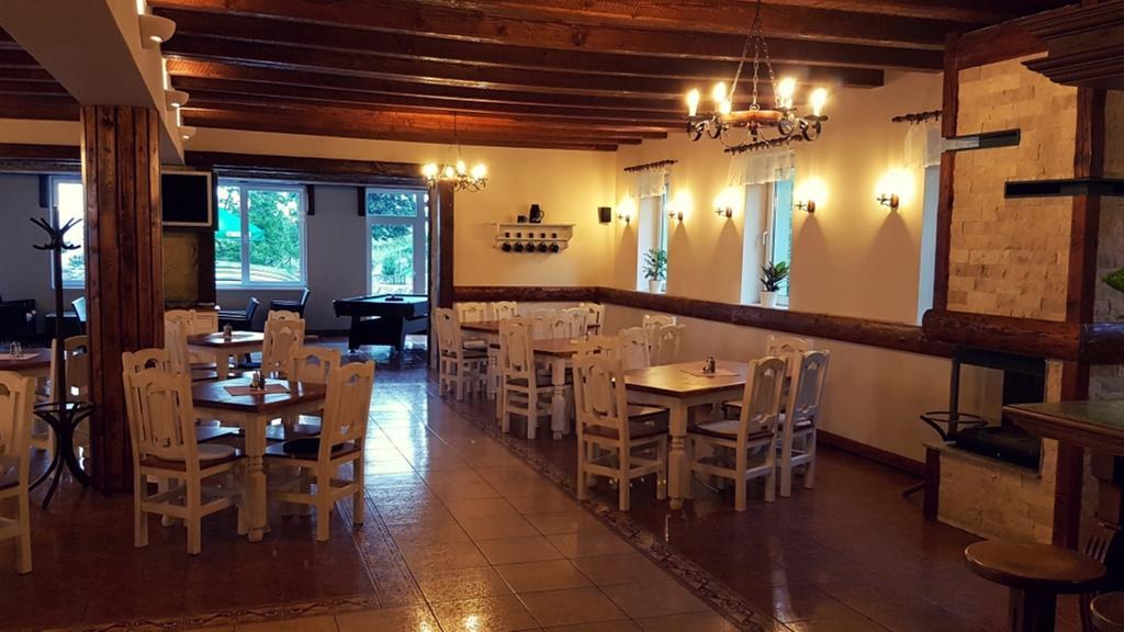 Pod Hradom Restaurant & Pension Topoľčany Εξωτερικό φωτογραφία