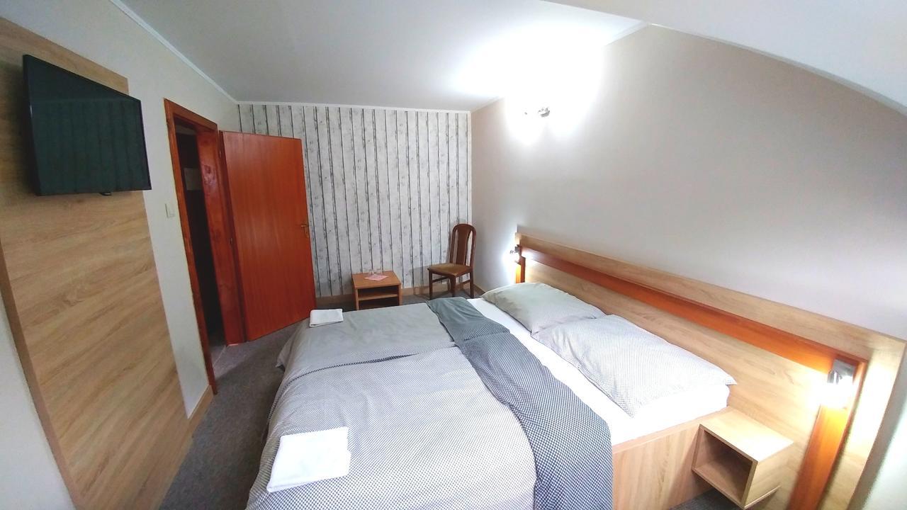 Pod Hradom Restaurant & Pension Topoľčany Εξωτερικό φωτογραφία